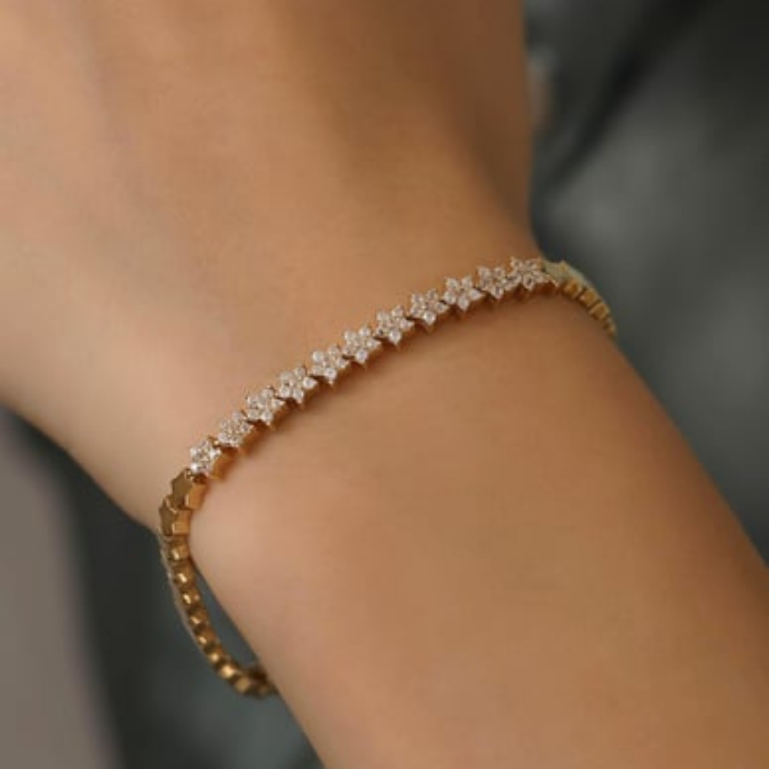 star tennis bracelet with diamonds