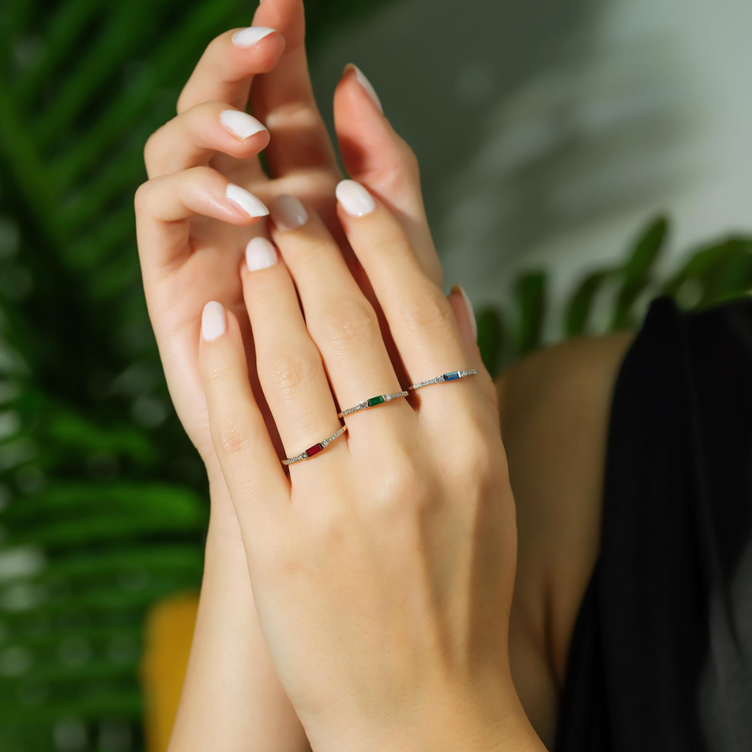 EMERALD & DIAMOND BAGUETTE RING