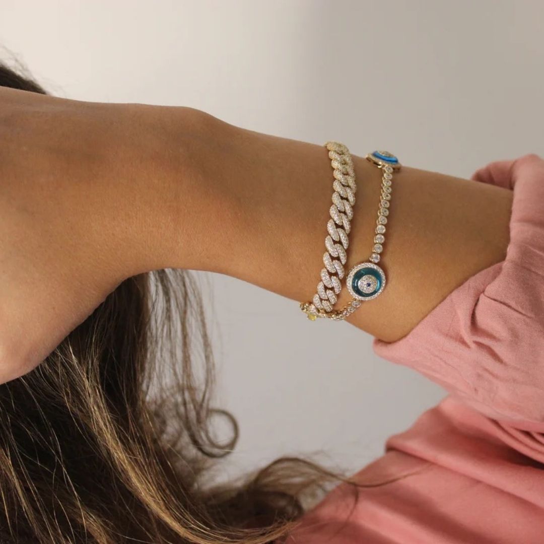 EYE DIAMOND PAVE BRACELET